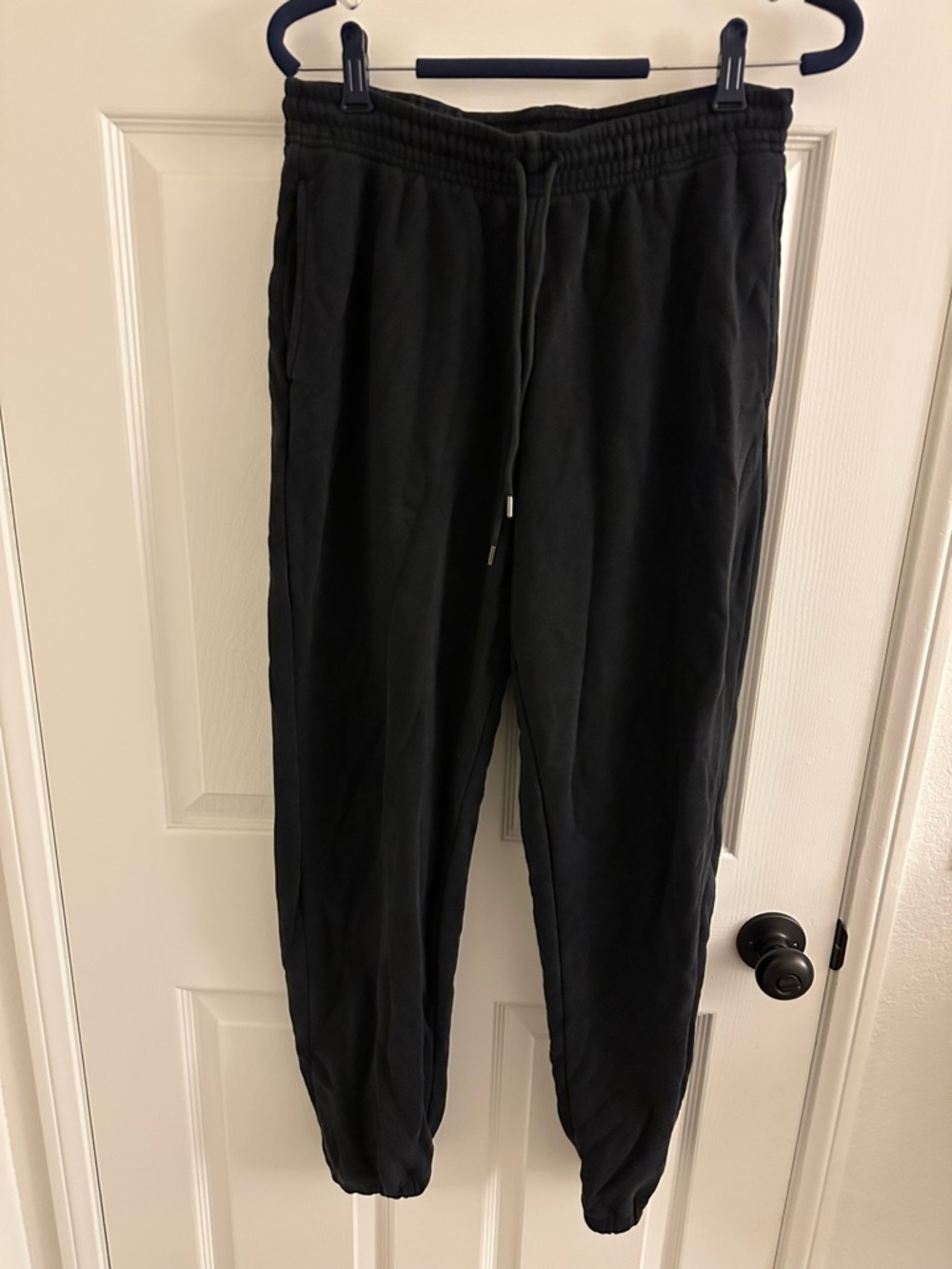 Uniqlo Women’s Black Sweatpants Jogger L